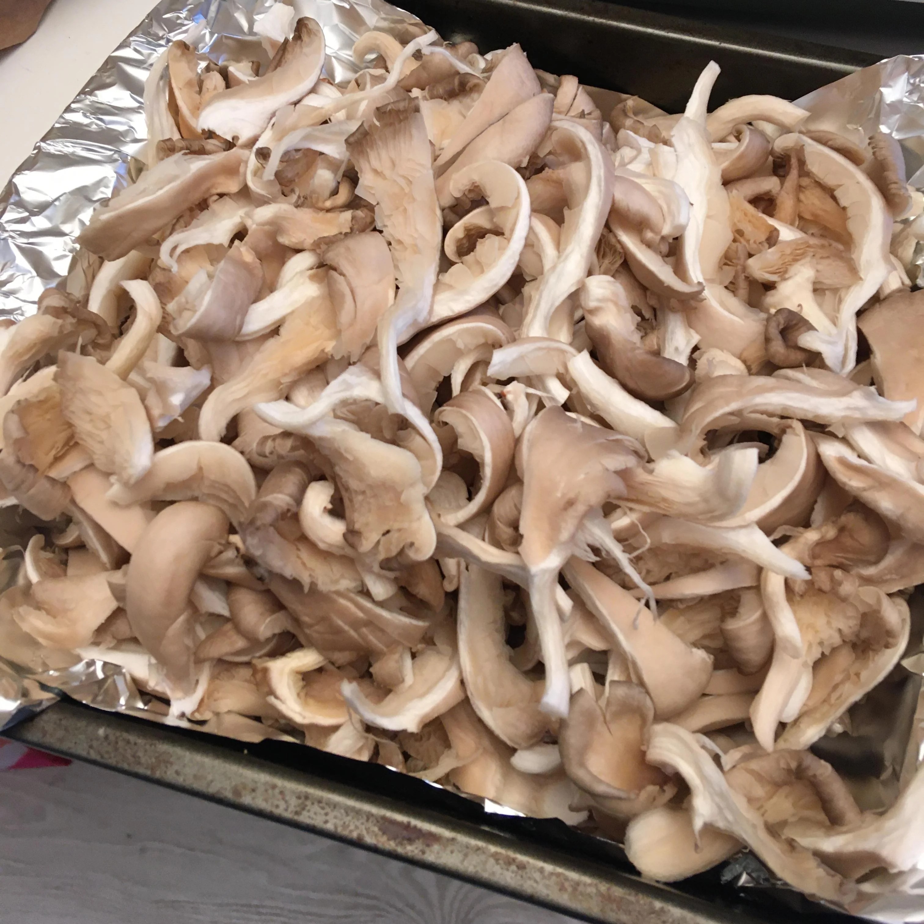 A picture of fresh mushrooms ready to cook with mushroom recipe